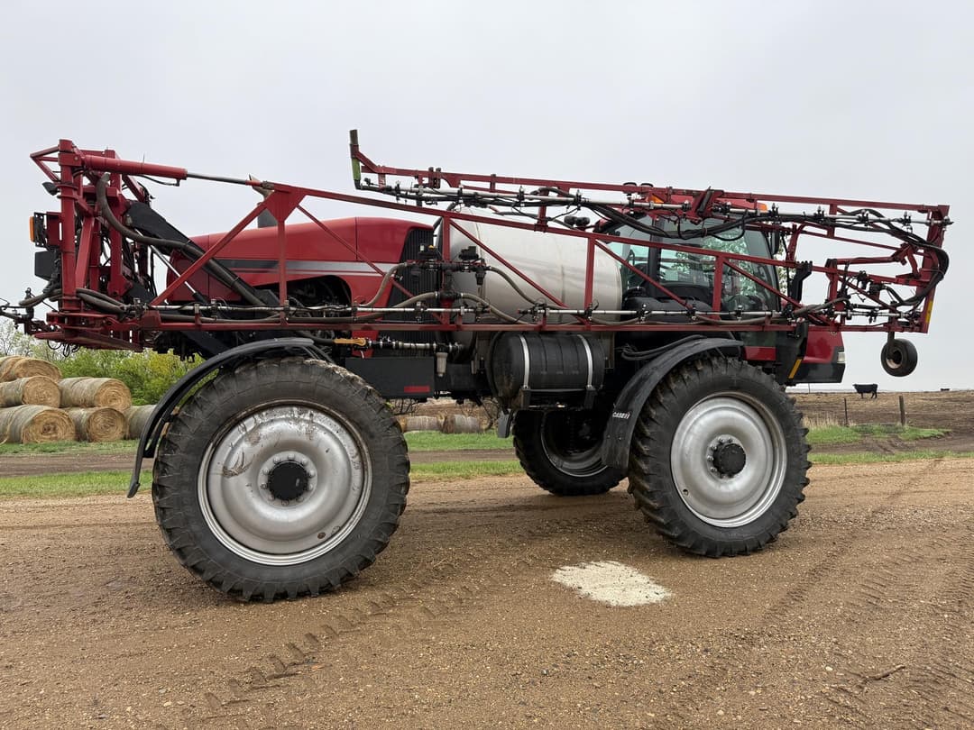 Image of Case IH 3330 Patriot Primary image