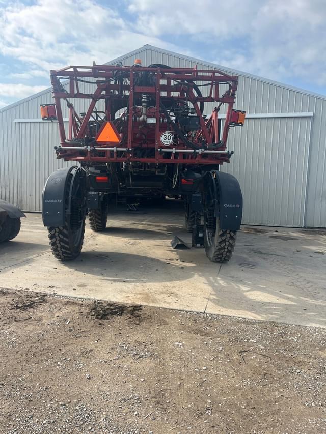 Image of Case IH 3330 Patriot equipment image 4