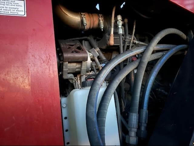 Image of Case IH 3330 Patriot equipment image 4