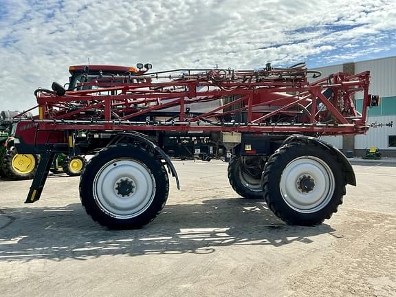 Image of Case IH 3330 Patriot equipment image 1