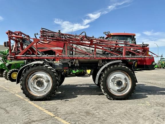 Image of Case IH 3330 Patriot equipment image 3
