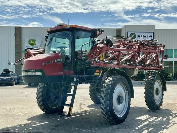 Image of Case IH 3330 Patriot Primary image