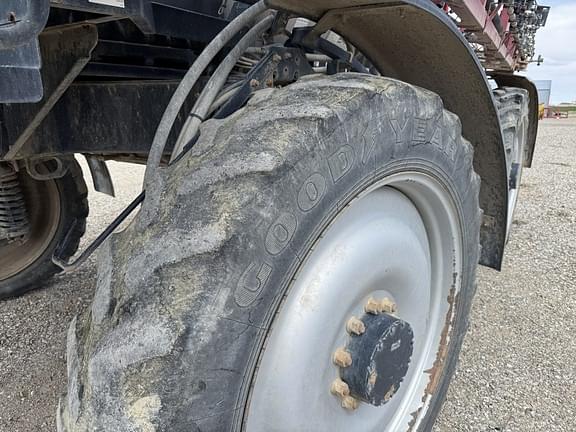 Image of Case IH 3330 Patriot equipment image 4