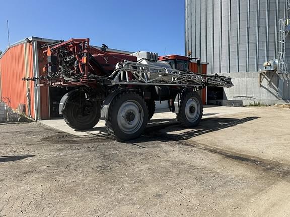 Image of Case IH Patriot 4420 equipment image 3