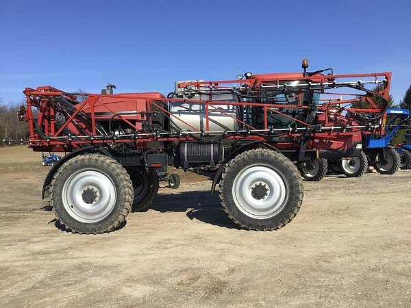 Image of Case IH Patriot 4420 equipment image 2