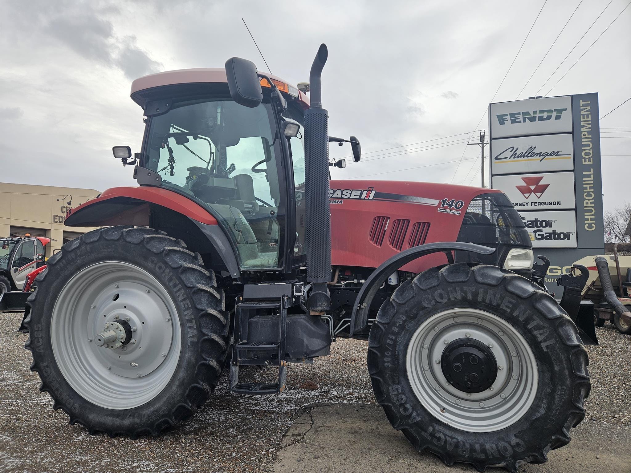 2010 Case IH Puma 140 Equipment Image0