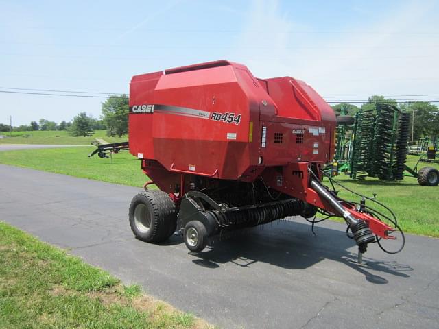 Image of Case IH RB454 equipment image 1