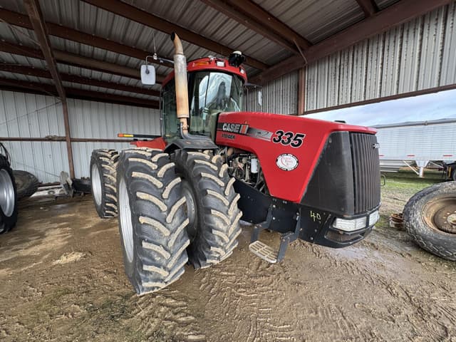Image of Case IH Steiger 335 equipment image 2
