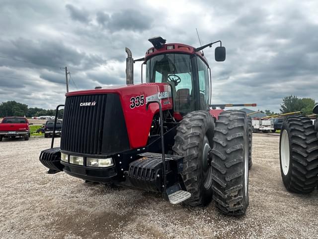 Image of Case IH Steiger 335 equipment image 4