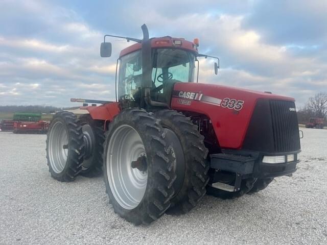 Image of Case IH Steiger 335 equipment image 1