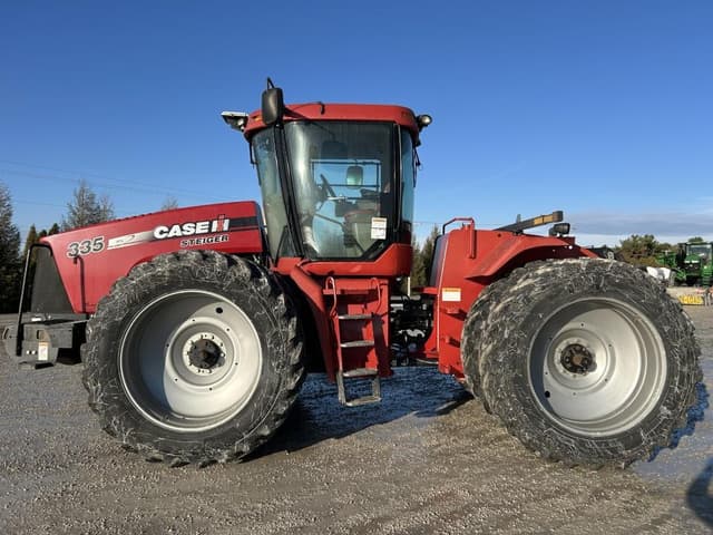 Image of Case IH Steiger 335 equipment image 2