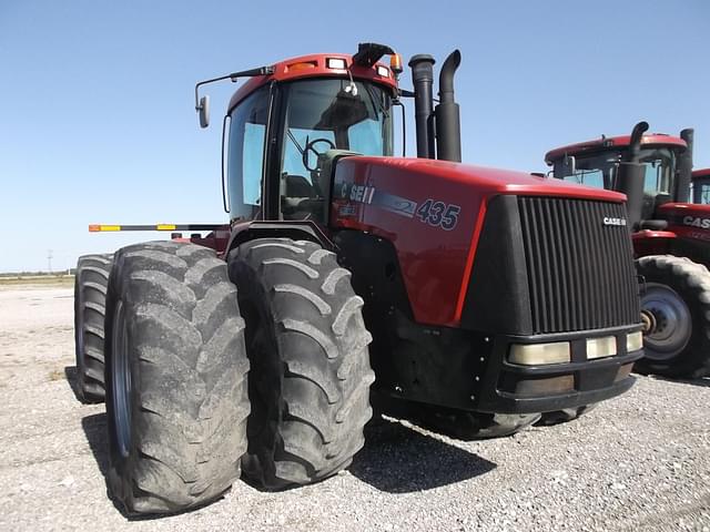 Image of Case IH Steiger 435 equipment image 2