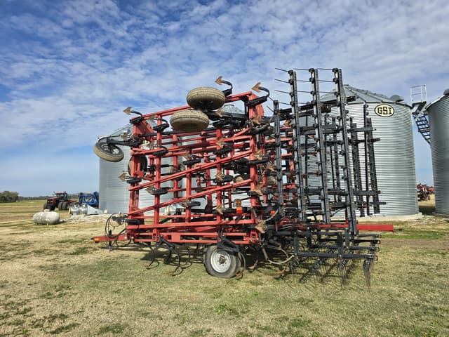 Image of Case IH Tigermate 200 equipment image 2