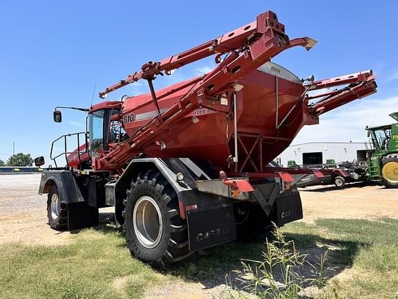 Image of Case IH Titan 4520 equipment image 2