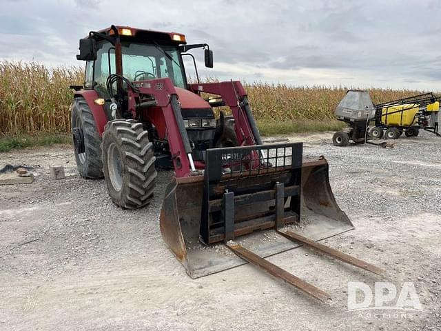 Image of Case IH Farmall 105U equipment image 3