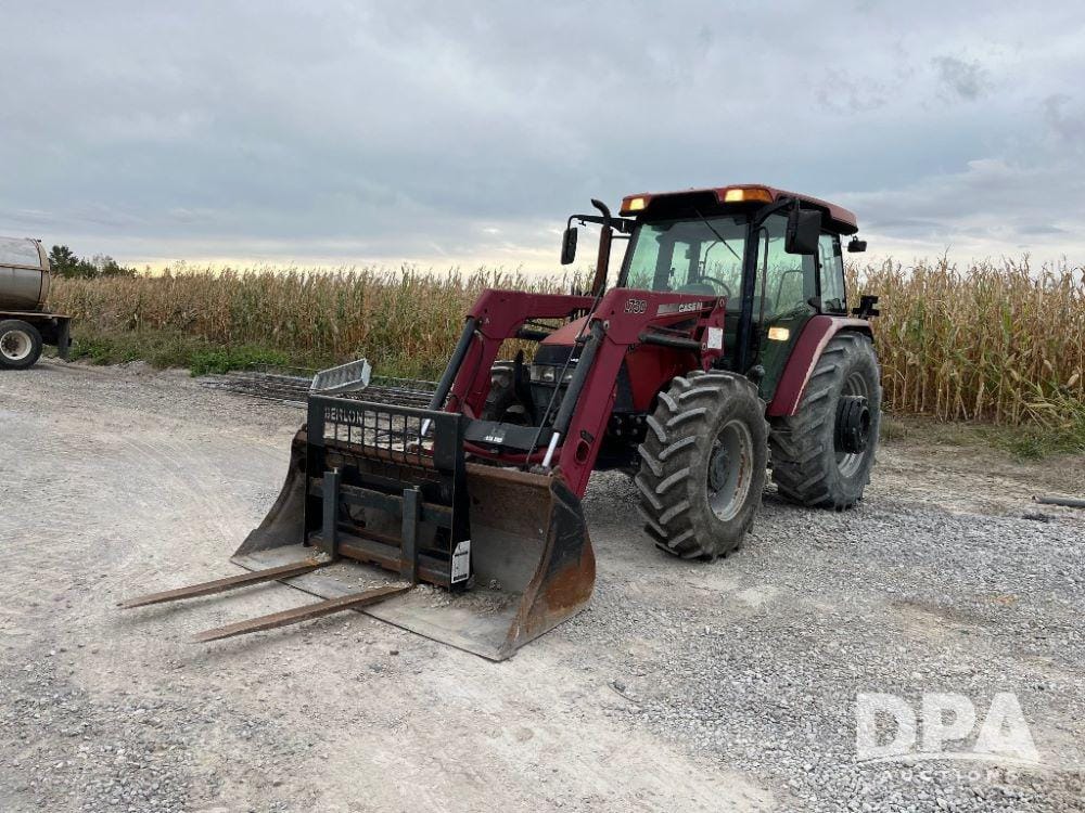 Main image Case IH Farmall 105U