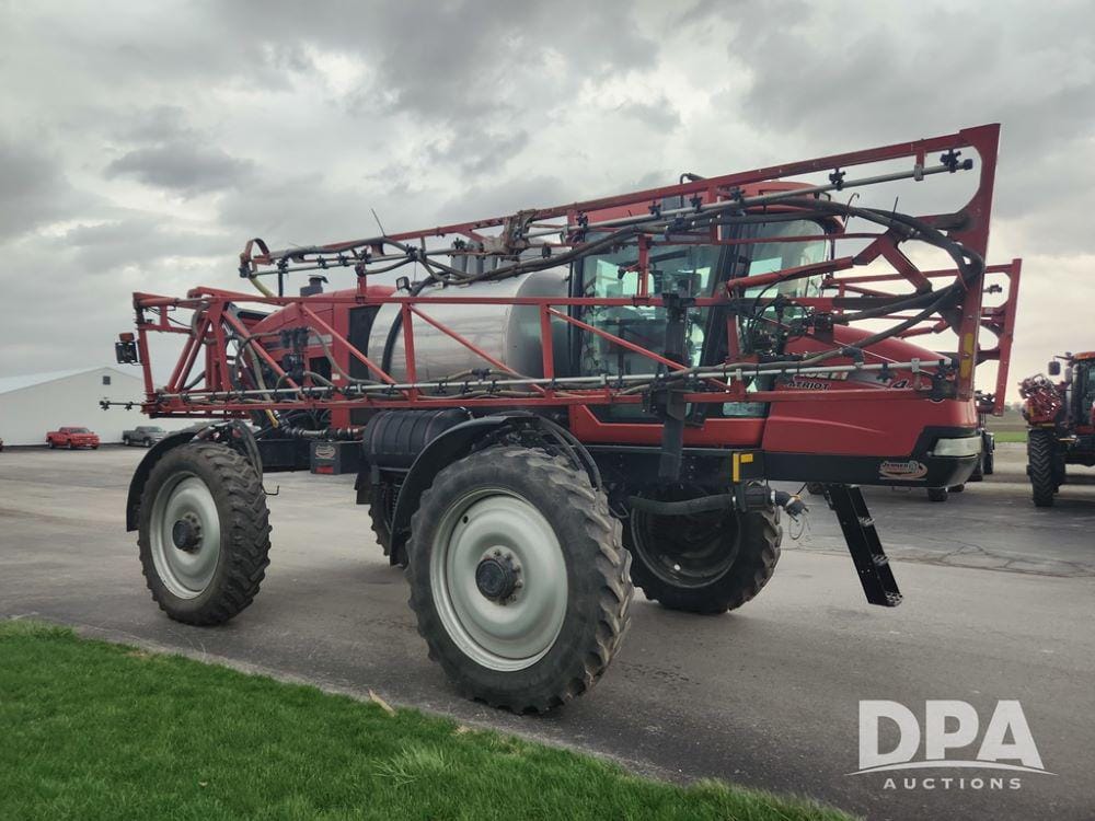 Main image Case IH Patriot 4420