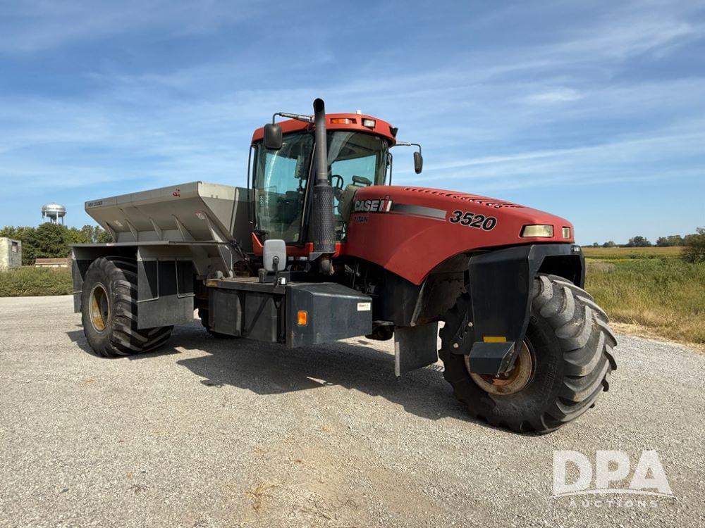 Image of Case IH Titan 3520 Primary image