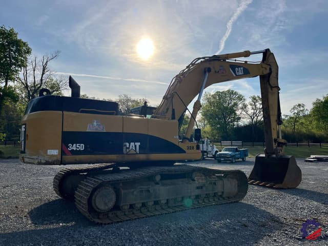 Image of Caterpillar 345DL equipment image 2