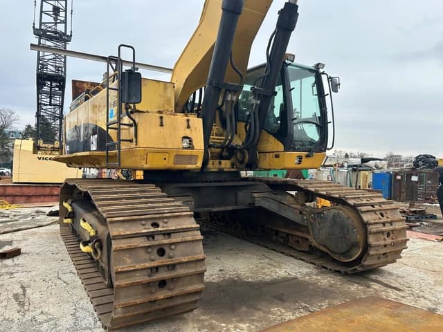 Image of Caterpillar 385CL equipment image 2