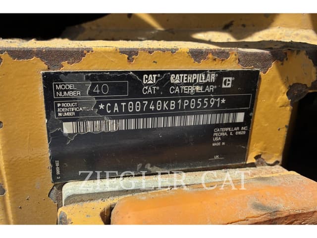 Image of Caterpillar 740 equipment image 4