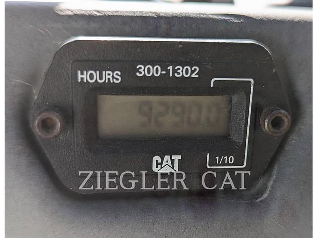 Image of Caterpillar CB64 equipment image 4
