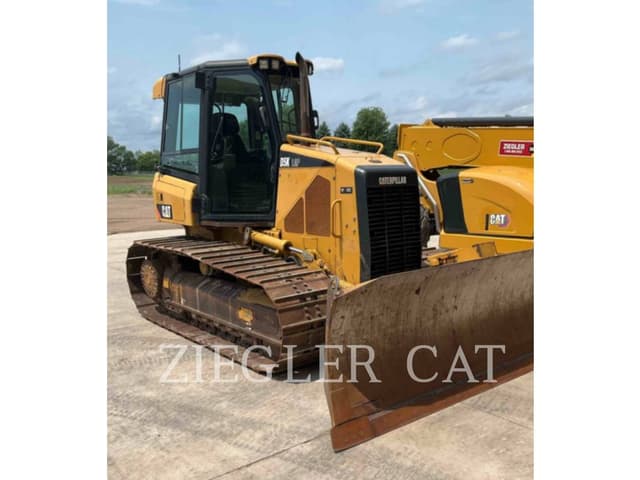 Image of Caterpillar D5K equipment image 1