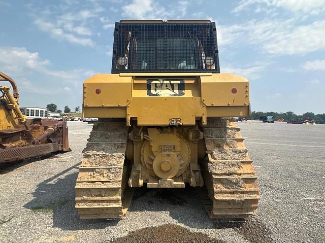 Image of Caterpillar D6T XL equipment image 3