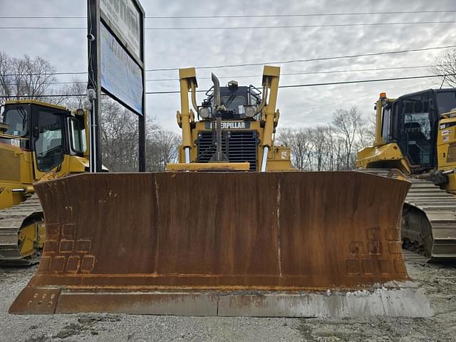 Image of Caterpillar D6T XL equipment image 1