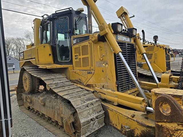 Image of Caterpillar D6T XL equipment image 3