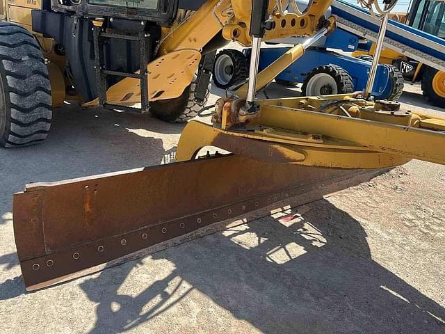Image of Caterpillar 140M equipment image 3