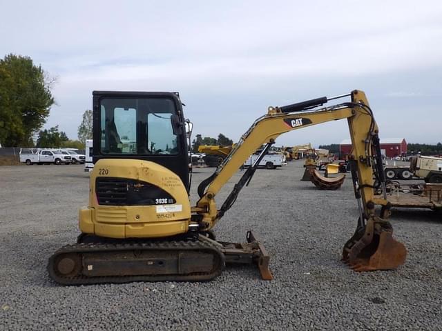 Image of Caterpillar 303C CR equipment image 2