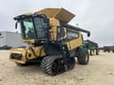 2010 CLAAS Lexion 585R Image