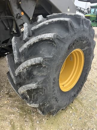 Image of CLAAS Lexion 585R equipment image 2