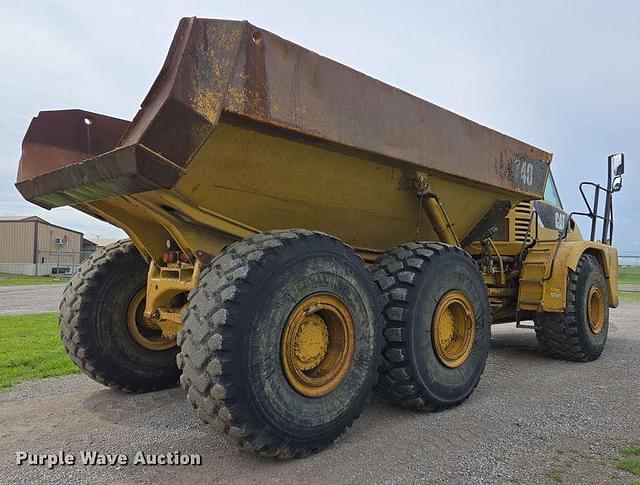 Image of Caterpillar 740 equipment image 4