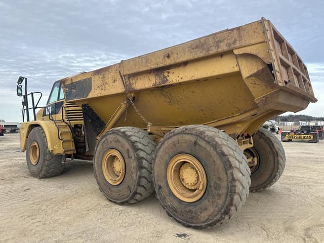 Image of Caterpillar 740 equipment image 2