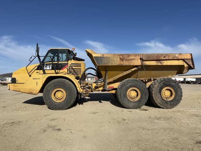 Image of Caterpillar 740 equipment image 1