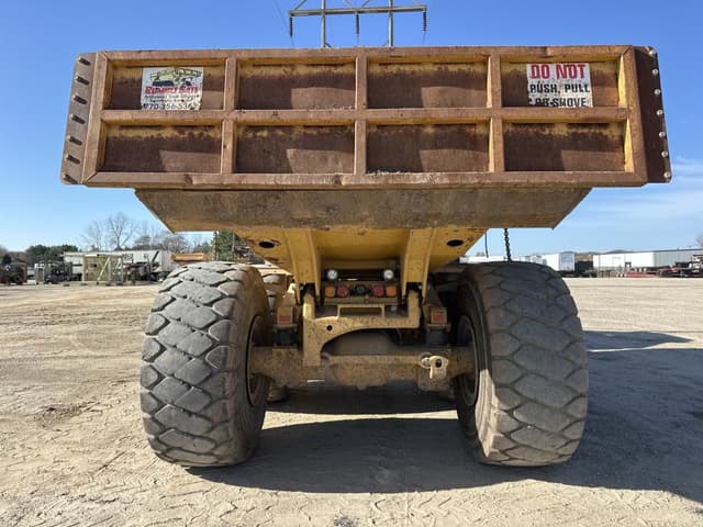 Image of Caterpillar 740 equipment image 3