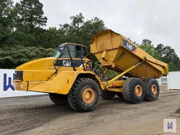 Main image Caterpillar 740
