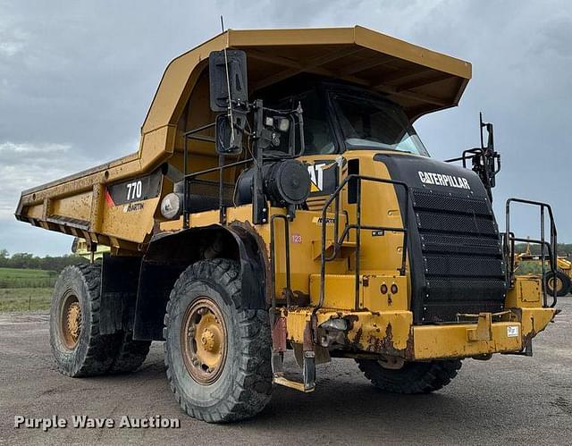 Image of Caterpillar 770 equipment image 2