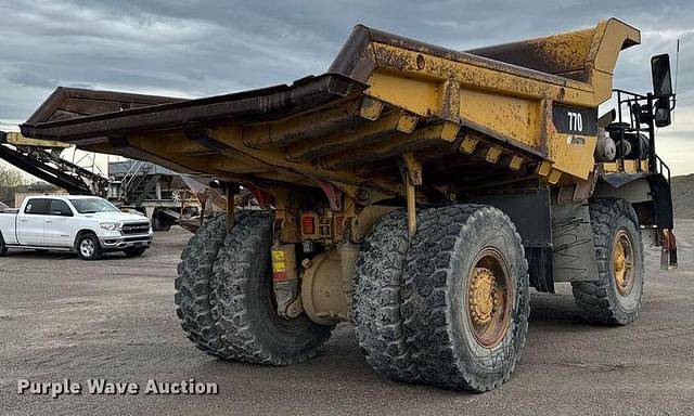 Image of Caterpillar 770 equipment image 4
