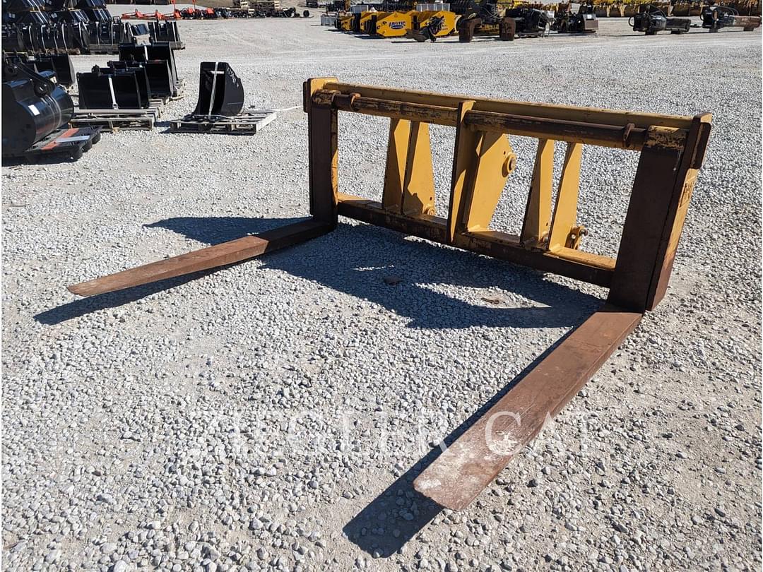 Image of Caterpillar Loader Fork Primary image