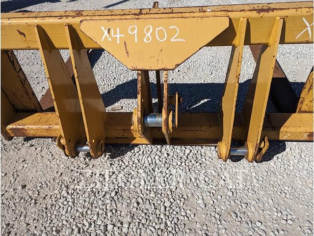 Image of Caterpillar Loader Fork equipment image 4