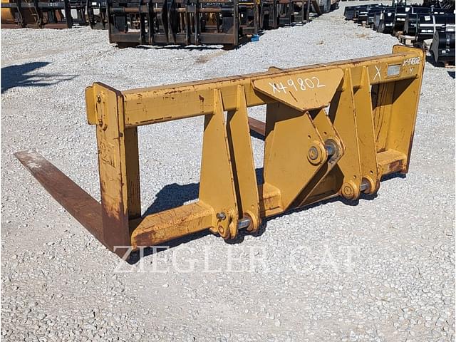 Image of Caterpillar Loader Fork equipment image 2