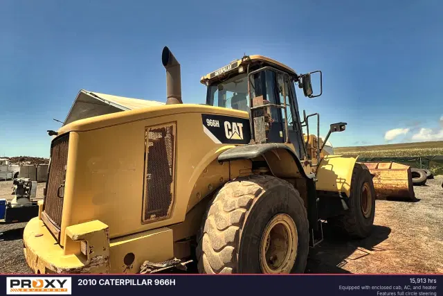 Image of Caterpillar 966H equipment image 2