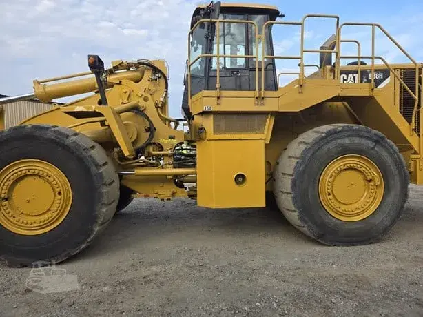 Image of Caterpillar 988H equipment image 4