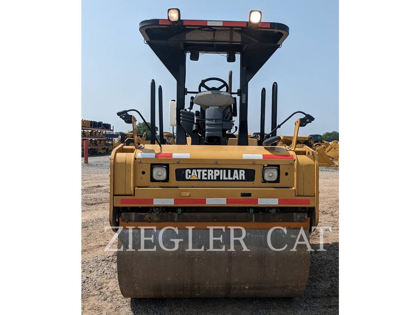 Main image Caterpillar CB-434D