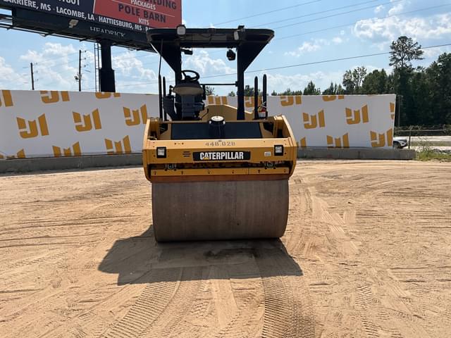 Image of Caterpillar CB54 equipment image 1