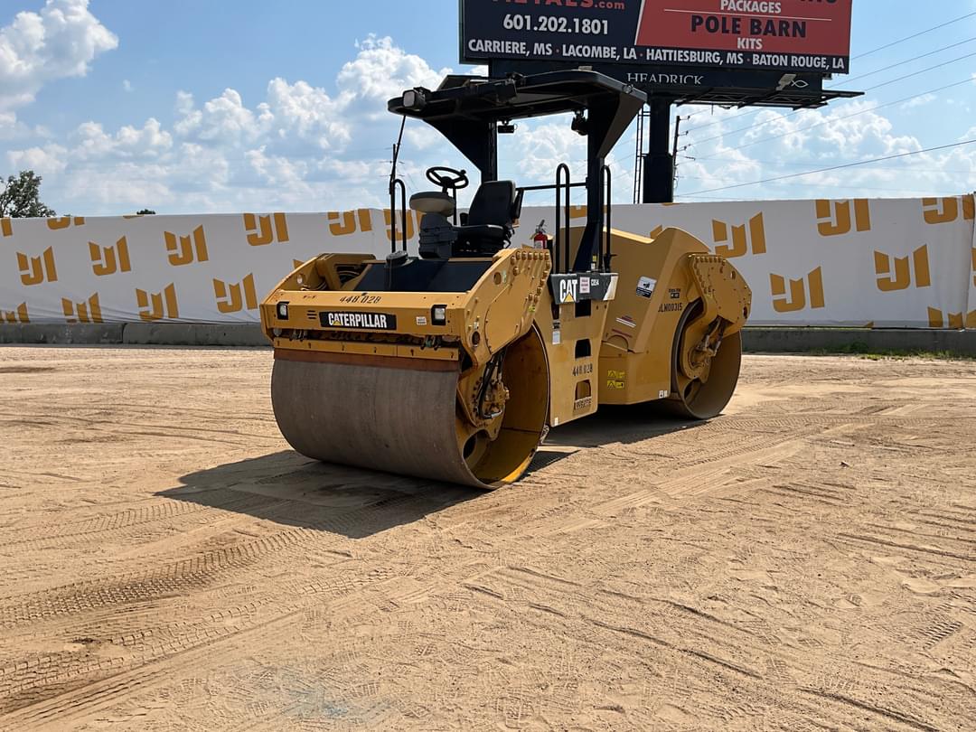 Image of Caterpillar CB54 Primary image