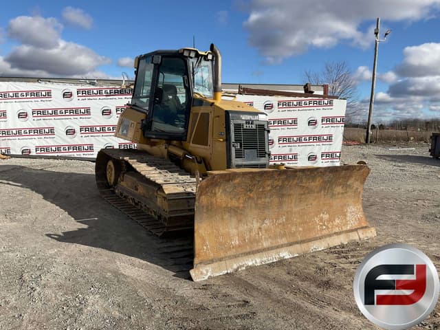 Image of Caterpillar D6K equipment image 2